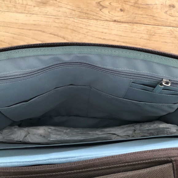 NWT Vintage Belkin Brown with Light Blue Large Messenger/Laptop Bag - Picture 9 of 10